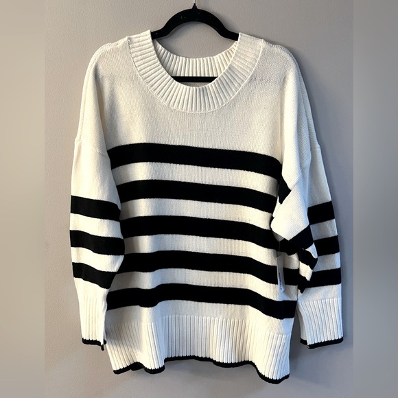 Sonoma Sweaters - 🆕 Sonoma Black and White Striped Women's Sweater in size 1X.